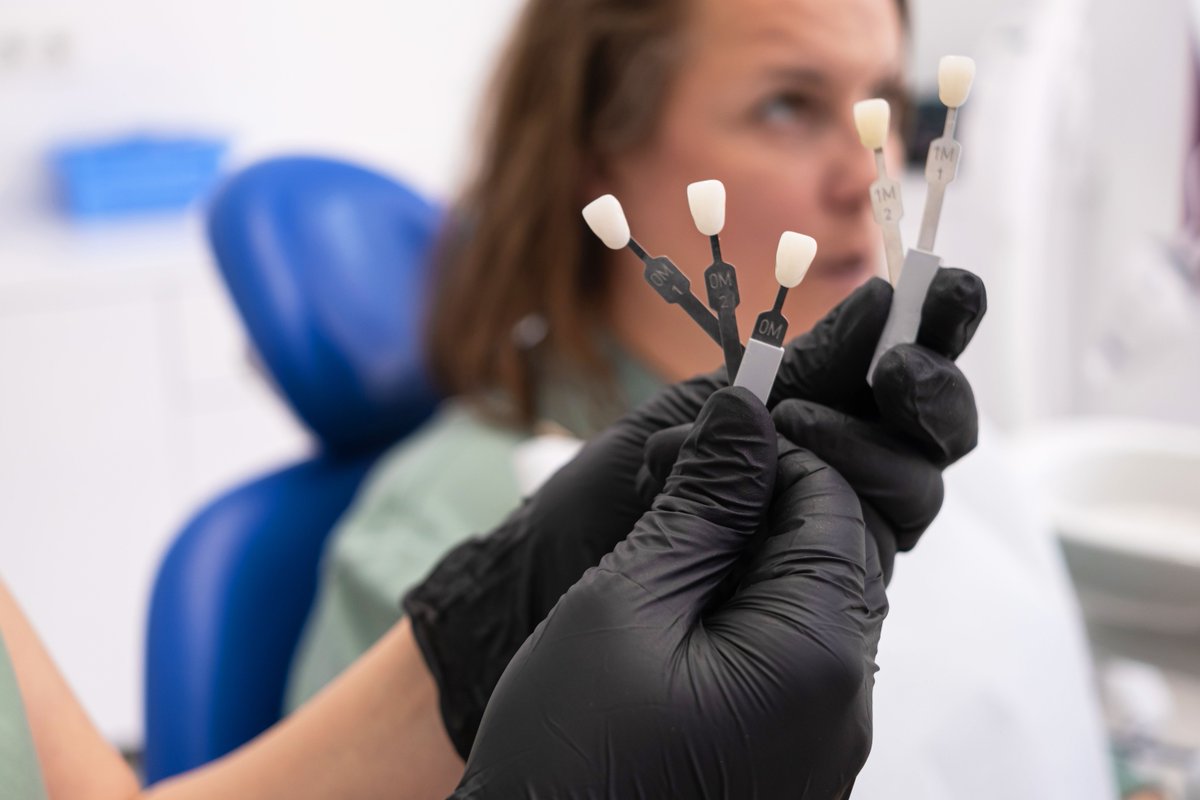 truecaredent's tweet photo. Porcelain veneers: a fantastic way to enhance your smile! ✨ Personalized treatments at our clinic ensure your comfort. Book today! 😊🗓️ #PorcelainVeneers #SmileMakeover https://t.co/LvJrGn6nHE