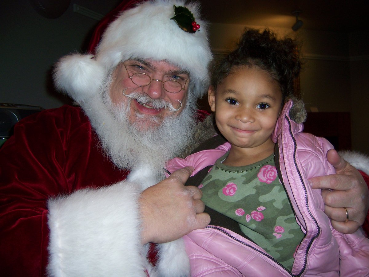 🎄 Help us Light It Up for 1,000 KC families this Christmas!
MLM’s 54th Annual Christmas Store is coming Dec 9–12. We’ve raised $8,380 of our $50K goal—a long way to go!
💙 $30K = coats
💙 Volunteers needed (sign up in Oct)
👉 Donate: loom.ly/Am18L-8
#MLMChristmasStore