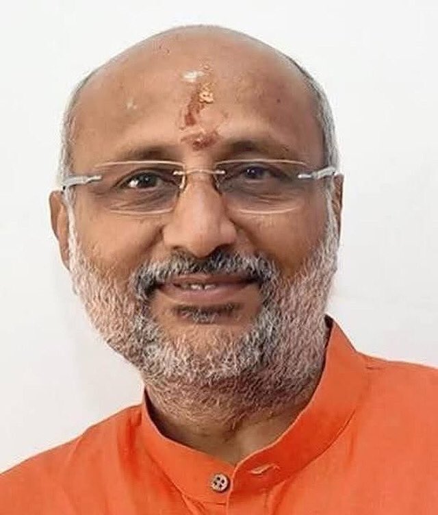 सीपी राधाकृष्णन ने जीता उपराष्ट्रपति का चुनाव, बने देश के अगले उपराष्ट्रपति। सीपी राधाकृष्णन को मिले 452 वोट तो वहीं विपक्ष के उम्मीदवार सुदर्शन रेड्डी को 300 वोट मिले

#VicePresidentElection #VicePresident #NDA #CPRadhakrishnan