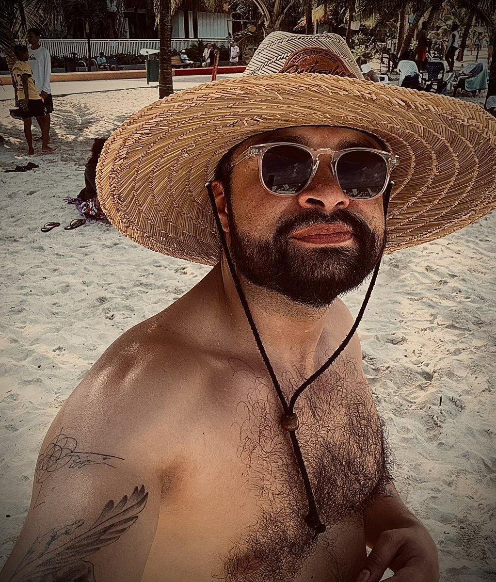 JAVITO2006's tweet image. Playita que te extraño playita!