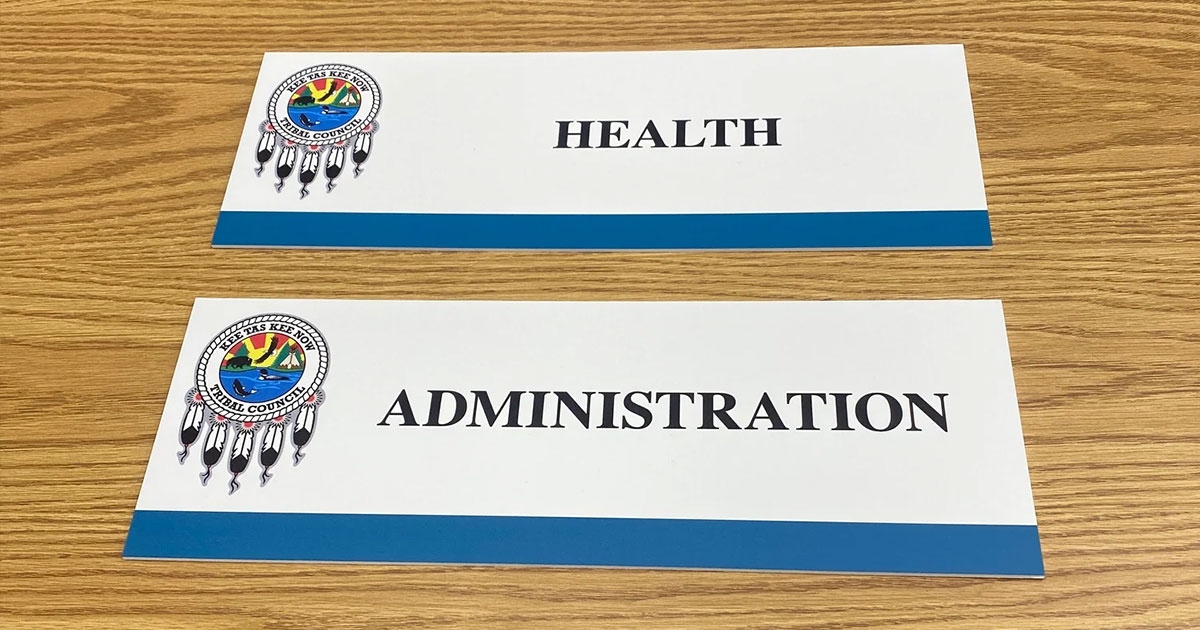 SignaramaCanada's tweet image. Clear, directional signage incorporating your brand colors and other elements, like your logo help patients and visitors find their ways in hospital settings! Signarama can help! #SignaramaCanada #DirectionalSignage #InteriorHospitalSigns