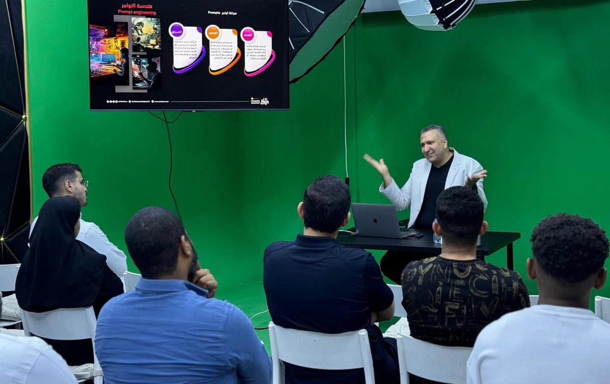 ريادة الأعمال حالياً مش مقتصرة على الخريجين أو أصحاب الخبرات، ولكن أصبحت مهارة حياتية أساسية نقدر نغرسها فى الشباب من المرحلة المدرسية والجامعية. 

شباب اليوم مش محتاجين للمعرفة النظرية وحدها، ولكن محتاجين تجارب واقعية ونماذج عملية تلهمهم ليصبحوا قادة ورواد أعمال حقيقيين.

نقدر