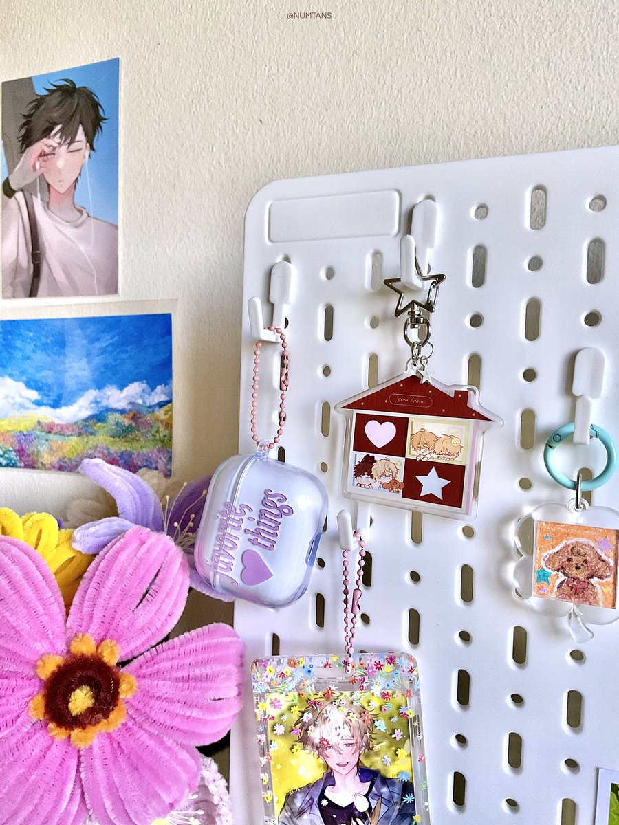 oliengyoklor_'s tweet image. Giveaway collab keychain with GSJJ 🎀🧸 
สุ่มแจก 3 รางวัลจากคอมเม้นท์ไอจีคับ
📍join today - 15 sep. 
instagram.com/reel/DOYUm7qAf…

✷
Customize Your Own Keychains: bit.ly/4mO0KpT
#gsjj #customkeychains #keychains