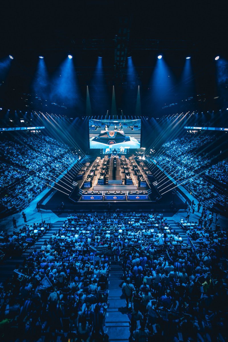 First event done in Lyon with <a href="/FNCompetitive/">Fortnite Competitive</a> the atmosphere was insane  🇫🇷

Next up <a href="/RLEsports/">Rocket League Esports</a> which starts on Friday!