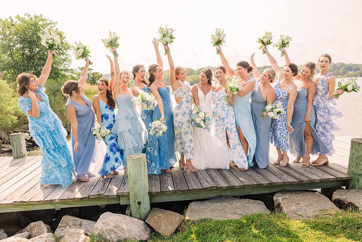 On the blog now, Emma &amp; Jake's @herringtononthebay wedding with surprise fireworks at the end! #laurasfocusphotography #stmichaels #easternshorewedding #easternshoreweddings #marylandweddingphotographer #marylandweddingphotography #annapoliswedding