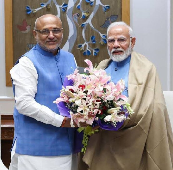 NDA गठबंधन के उपराष्ट्रपति उम्मीदवार श्रीं सीपी राधाकृष्णन 452 वोटों से विजय हुए ‌।
भारत के नवनिर्वाचित उपराष्ट्रपति माननीय श्री सीपी राधाकृष्णन जी को प्रचंड बहुमत से विजय की हार्दिक बधाई एवं शुभकामनाएं। 🌹💐🌹 
#CPRadhakrishnan