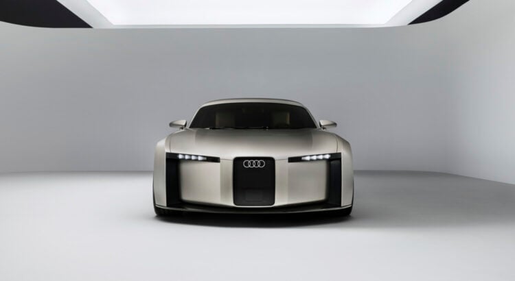 PleinPhare_'s tweet photo. 🔋 Audi lève le voile sur le Concept C, un roadster 100 % électrique au style minimaliste qui fait écho à la TT. Hard-top rétractable, nouvelle signature lumineuse et lignes futuristes, tout y est pensé pour marquer une rupture.

💬 Que pensez-vous de ce style ?

#IAA25 #Audi https://t.co/uiE3SUYiJq