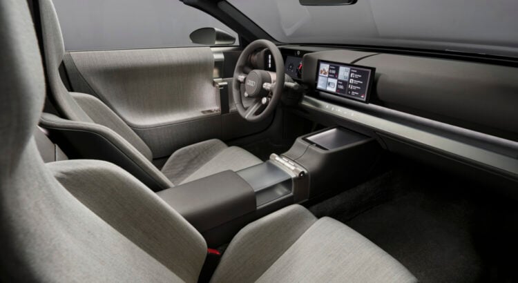 PleinPhare_'s tweet photo. 🔋 Audi lève le voile sur le Concept C, un roadster 100 % électrique au style minimaliste qui fait écho à la TT. Hard-top rétractable, nouvelle signature lumineuse et lignes futuristes, tout y est pensé pour marquer une rupture.

💬 Que pensez-vous de ce style ?

#IAA25 #Audi https://t.co/uiE3SUYiJq