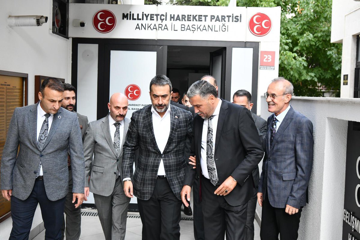 AK Parti Ankara (@akpartiankara) on Twitter photo İl Başkanımız Sn. <a href="/hakanhanozcan/">Hakan Han ÖZCAN 🇹🇷</a>, Milliyetçi Hareket Partisi Ankara İl Başkanı Sn. Alparslan Doğan’ı ziyaret etti. İl Başkanımız Sn. <a href="/hakanhanozcan/">Hakan Han ÖZCAN 🇹🇷</a>, Milliyetçi Hareket Partisi Ankara İl Başkanı Sn. Alparslan Doğan’ı ziyaret etti.
