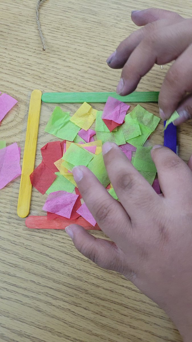 LobosLibrary's tweet image. Just another awesome day in the Lobo Library reading & making crafts. It is a great day to be a Lobo.
#weareclintisd