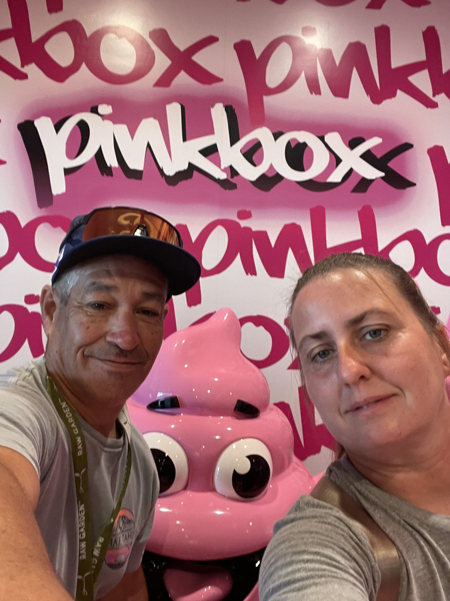 DODGERDAWG22's tweet image. Nice weekend getaway with my wife . 
#Sphere 
#wizardofoz 
#Pinkbox 
#Venetian