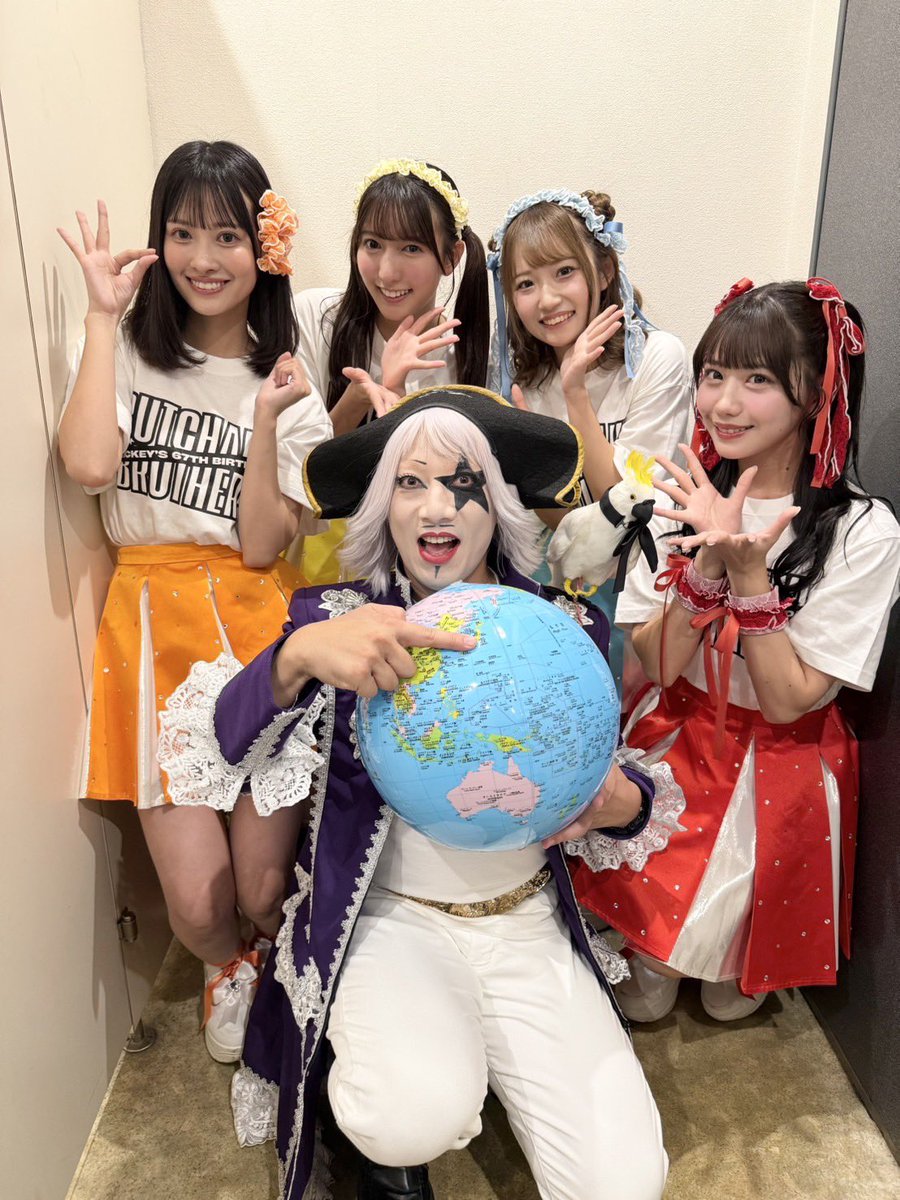 Gorgeous55555's tweet image. 今日の『ぶっちゃけブラザーズ リッキー社長誕生日』イベント‼️

最高でした🤩👍✨✨✨

#SWEETSTEADY の4人もものすごく面白かったし可愛かった😍✨✨✨✨
(しーちゃん🙇🙇🙇)

そんなこんなでリッキーさん誕生日おめでとうございます🎊

帰りにブッチャーさんコーヒーごちそうさまでした😋　#Bブラ