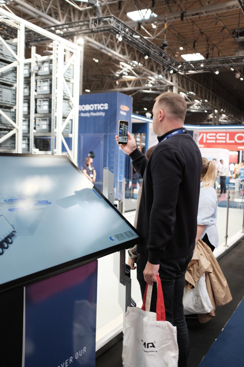 HaiRobotics's tweet image. ✨ Innovation in action at #IMHX2025! ✨
Visitors are watching HaiPick Climb live and talking to our automation experts about solutions that can transform their operations.
📍 Find us at Booth D55!
#HaiRobotics #WarehouseAutomation #SupplyChainInnovation