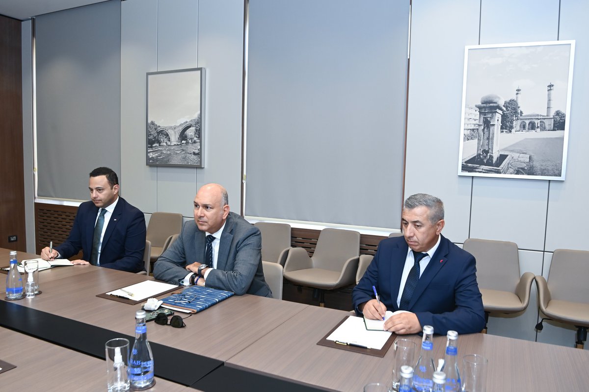 Nazir Ceyhun Bayramovun Misir Ərəb Respublikasının ölkəmizdəki yeni təyin olunmuş səfiri Hüsaməddin Effat Mustafa Reza ilə görüşünə dair mətbuat məlumatı

mfa.gov.az/az/news/no35925