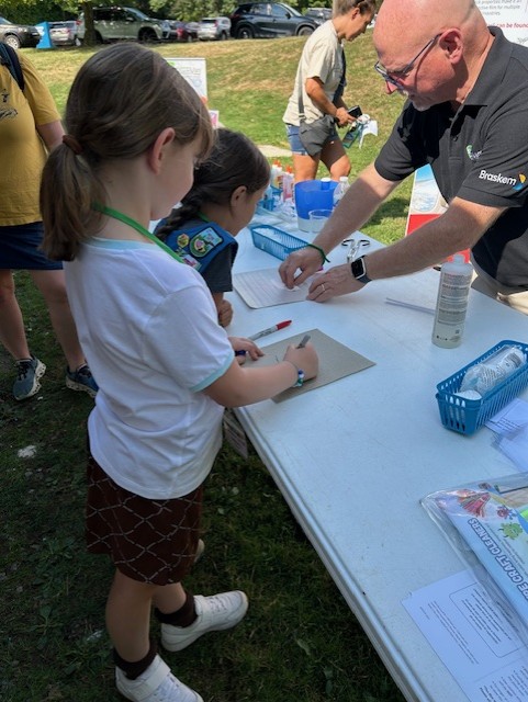 4SPE_Plastics's tweet image. 50 Girl Scouts Earn STEM Patches with PlastiVan®! Learn more about our work with Girl Scout Councils at spefoundation.org
#STEMeducation #GirlScouts #PolymerScience #PlastiVan #SPEFoundation #WomenInSTEM #FutureScientists