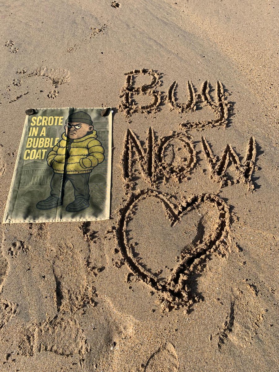 If you fancy being talk of the town by allowing a 'Scrote in a Bubble Coat' Tea-towel into your home, message me today for full details.
#uniquegifts #teatowel #gifts #poetry #bookmarkquinn #poem #merch #KitchenEssentials