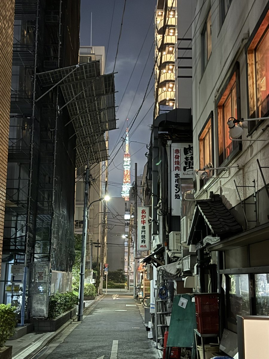 ほぼリアルタイム東京タワー🗼

紅白しっかりタワー🗼

東京タワーって感じやね

いやいや語彙力なさすぎ・・・

さ、明日もがんばろー