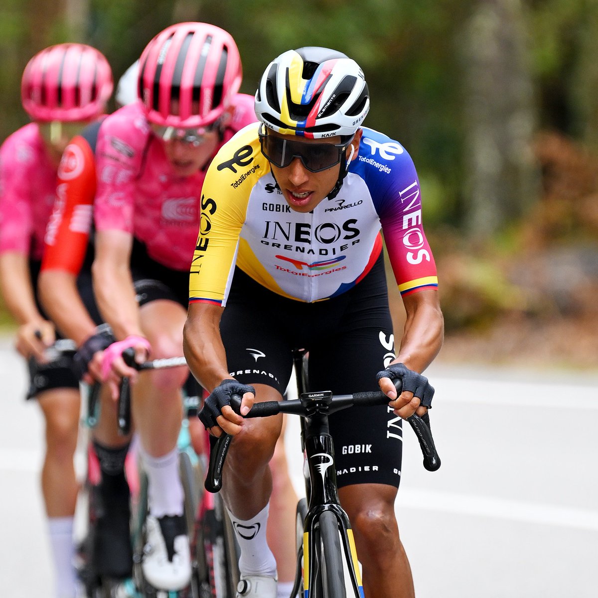kiko13_martins's tweet photo. 🚴‍♂️ Egan Bernal ganhou o Tour e o Giro. Em 2021, chocou a 60 km/h contra um autocarro. Partiu tantas coisas que não é possível enumerar aqui e os médicos disseram-lhe que tinha 95% de probabilidades de ficar paraplégico. Quatro anos depois, ganhou a 16.ª etapa da Vuelta. Um herói https://t.co/NSr95S4xXt