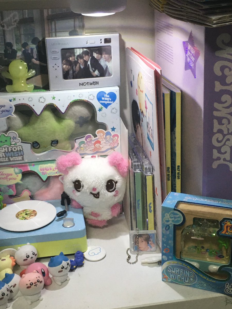 이제앨범둘곳이없어요…ㅜㅜㅜㅜ😭😭😭😭