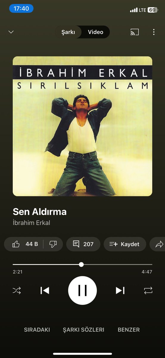 goookce's tweet photo. ben ve kulagımda calan sarkı 🤭 https://t.co/vYXNyiAilN