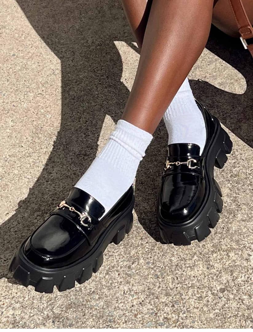 prettylizzy1998's tweet image. ORIGINAL FEMALE LOAFERS (strong quality)
Size: 38,39,40,41,42
Color : BLACK
Price: #19k
Box: 1,000(optional)

Patronize me please. I deliver anywhere.(Within Nigeria)