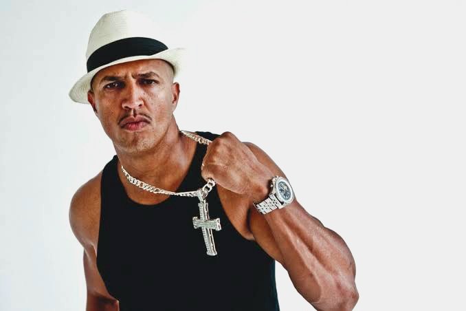 creativemorreu's tweet image. obrigado charles xcx, tamo junto truta