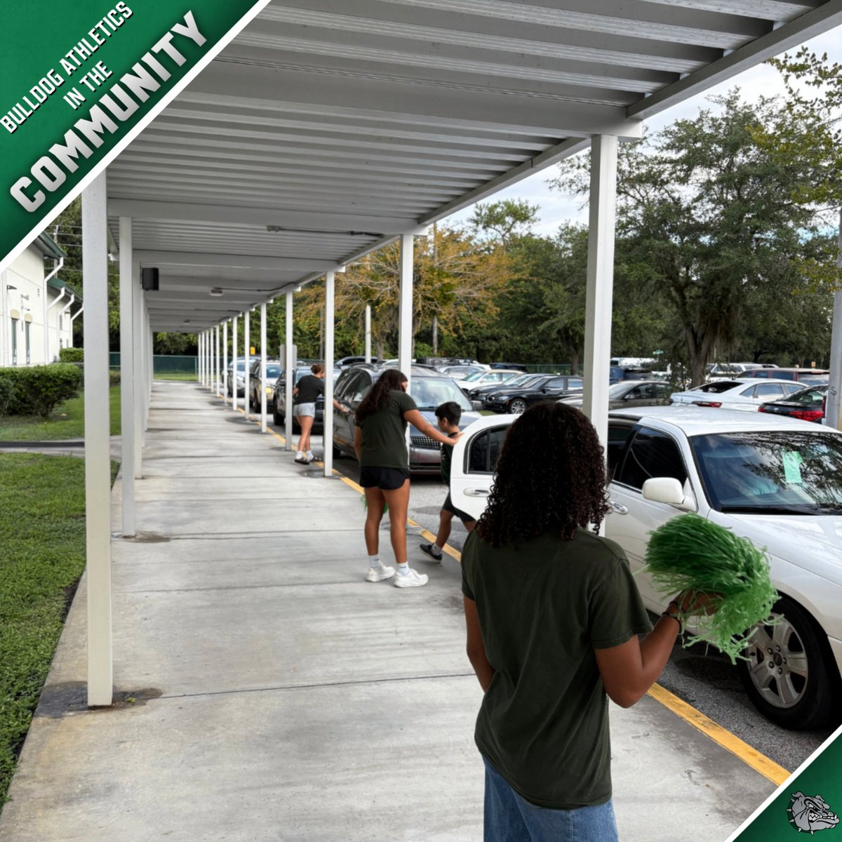 This past Monday, our Boys Soccer and Wrestling teams visited Wadsworth and Bunnell Elementary Schools to kick off our Bulldog Monday series!  Each month, different sports teams will visit our elementary schools to help with the morning car rider line. Great job Bulldogs!