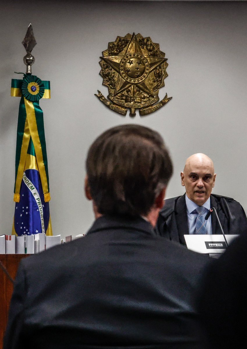 République 🇧🇷 tweet media