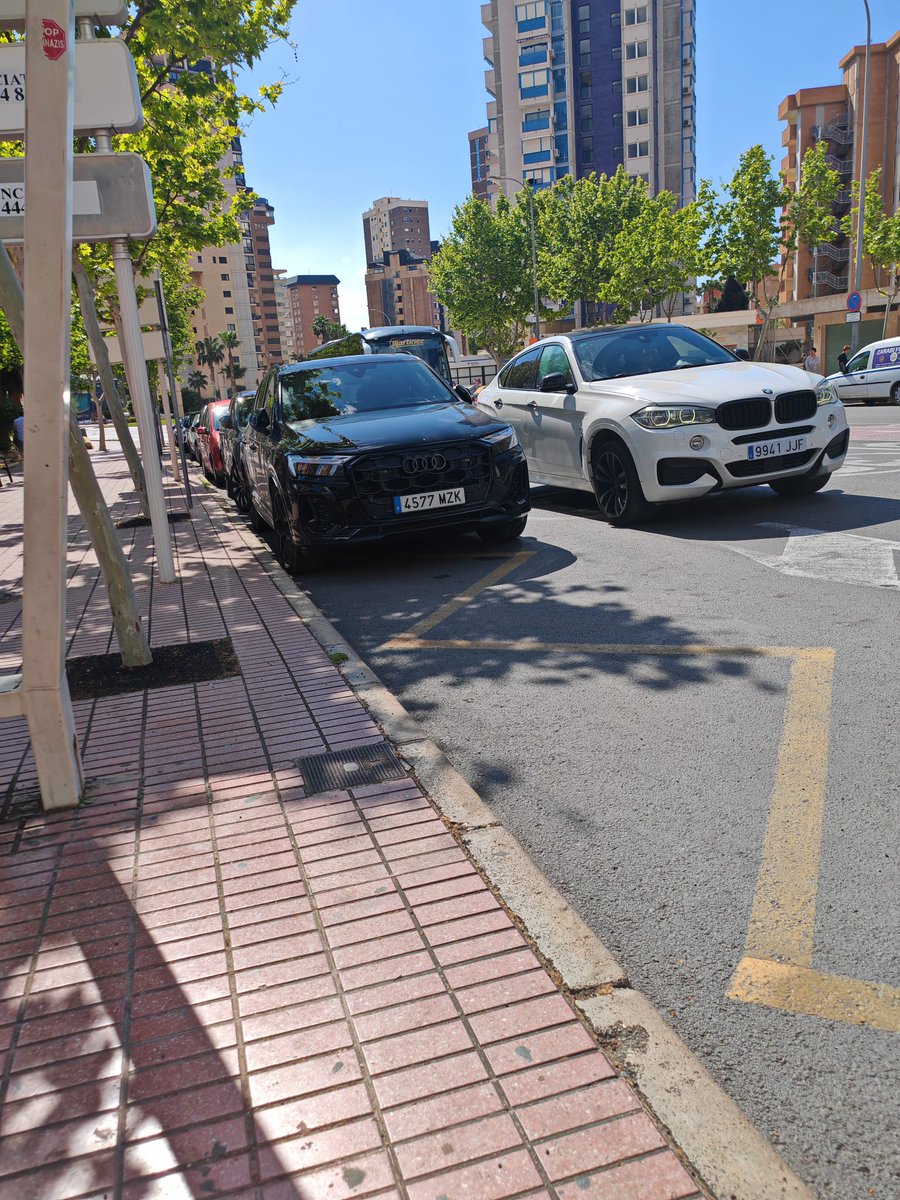 Antes de que amanezca (@adqa_inter) on Twitter photo 🌇🌇🌇Hoy: 
》 ©️ 'Historia de DENUNCIA 🗣 ADQA'💎
👤Juan Miguel Martínez Bueno ( <a href="/AERBECO/">AERBECO</a> )
📌 Denunció❗️ la discriminación😨 que sufren en Benidorm las personas que van en silla de ruedas por parte de los autobuses urbanos🚍 y de muchos taxis🚖
⬇️ ▶️
intereconomia.com/programas/ante… 🌇🌇🌇Hoy: 
》 ©️ 'Historia de DENUNCIA 🗣 ADQA'💎
👤Juan Miguel Martínez Bueno ( <a href="/AERBECO/">AERBECO</a> )
📌 Denunció❗️ la discriminación😨 que sufren en Benidorm las personas que van en silla de ruedas por parte de los autobuses urbanos🚍 y de muchos taxis🚖
⬇️ ▶️
intereconomia.com/programas/ante…