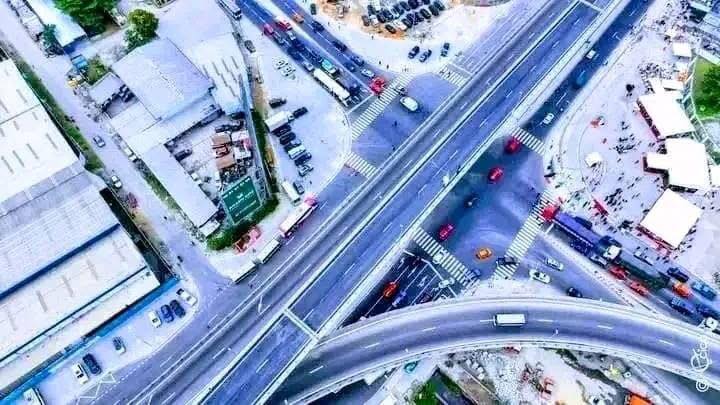 CiZapping's tweet photo. Le réseau routier global ivoirien 📷 est actuellement long d’environ 82 000 km, l’un des plus longs d’Afrique de l’Ouest https://t.co/gaITbzJr5S