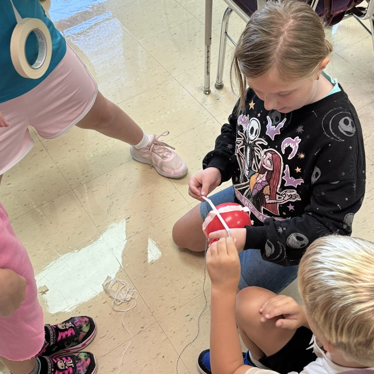 LocustCorner's tweet photo. LCE 3rd graders created "Rocket Balloons!" Students worked together to problem solve using team building skills and perseverance. https://t.co/zV7exWz5OD
