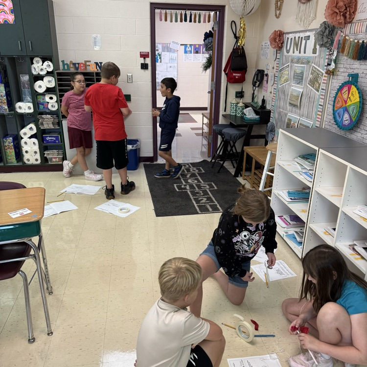 LocustCorner's tweet photo. LCE 3rd graders created "Rocket Balloons!" Students worked together to problem solve using team building skills and perseverance. https://t.co/zV7exWz5OD