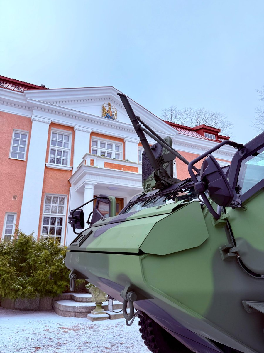 FCDOLauraDavies's tweet photo. Working together with @JEFnations and @NATO Allies like this on a programme that's already up-and-running makes it easier to fight alongside each other and keep costs down

Here's one of the vehicles outside the 🇬🇧 Residence earlier this year https://t.co/PKZzvIaFoR