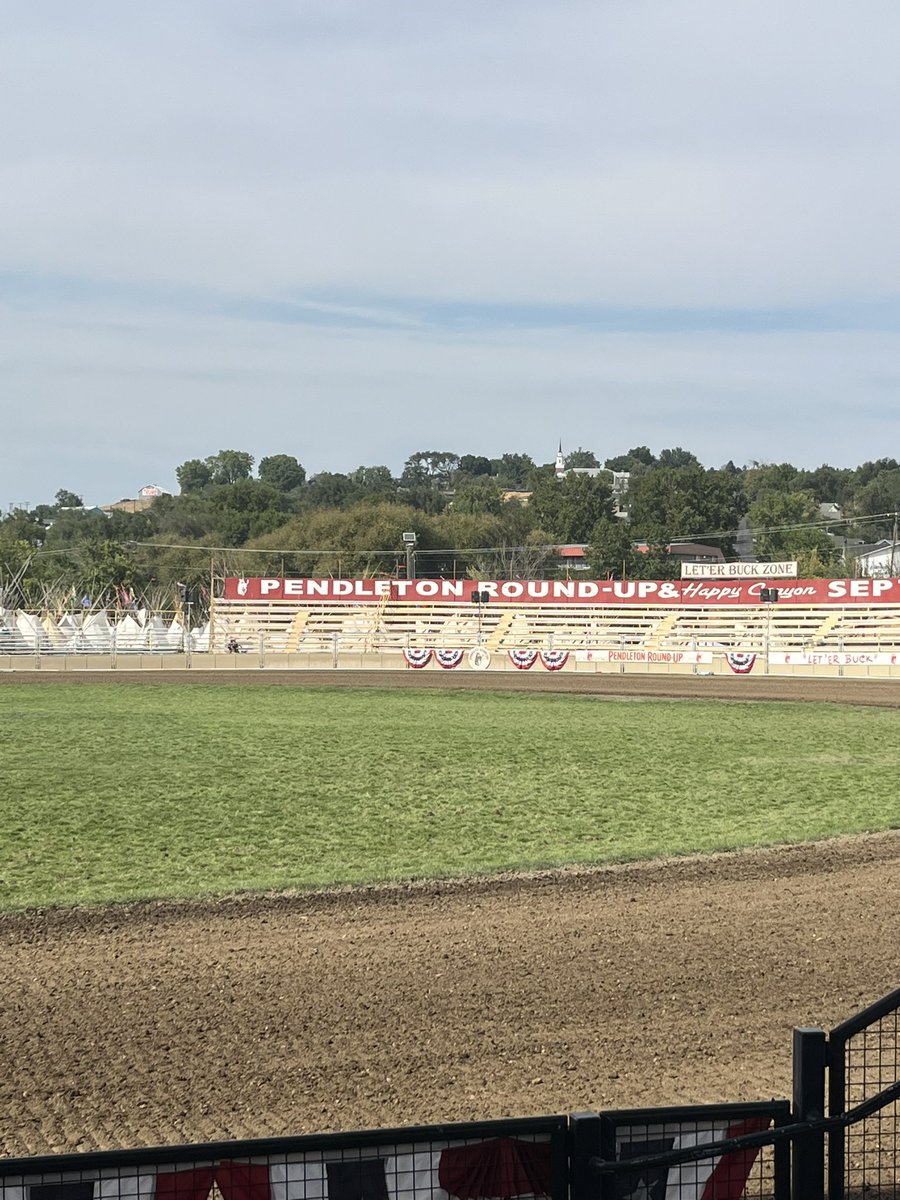 Michelle Warren tweet media