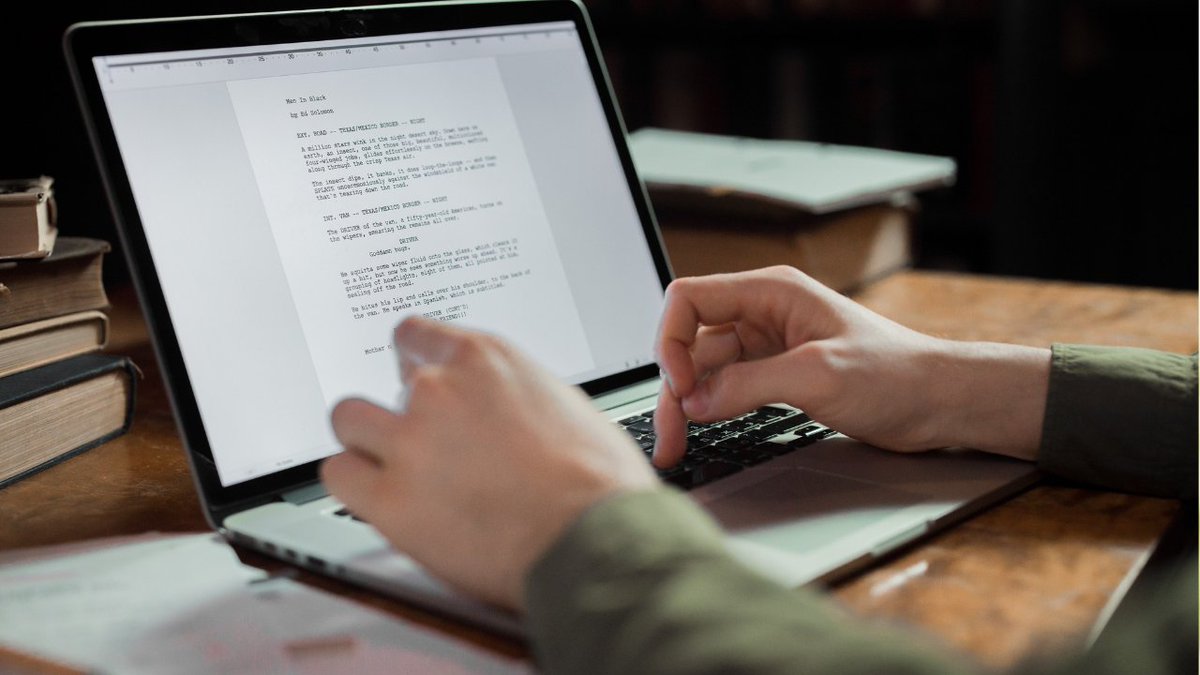 NHAHA603's tweet image. Writing about aging in NH? Get tips from the National Center to Reframe Aging on crafting op-eds that challenge ageism &amp;amp; tell a more accurate story about growing older.

🔗 Learn more: reframingaging.org/Portals/0/RA%2…

#ReframingAging #EndAgeism #NHVoices