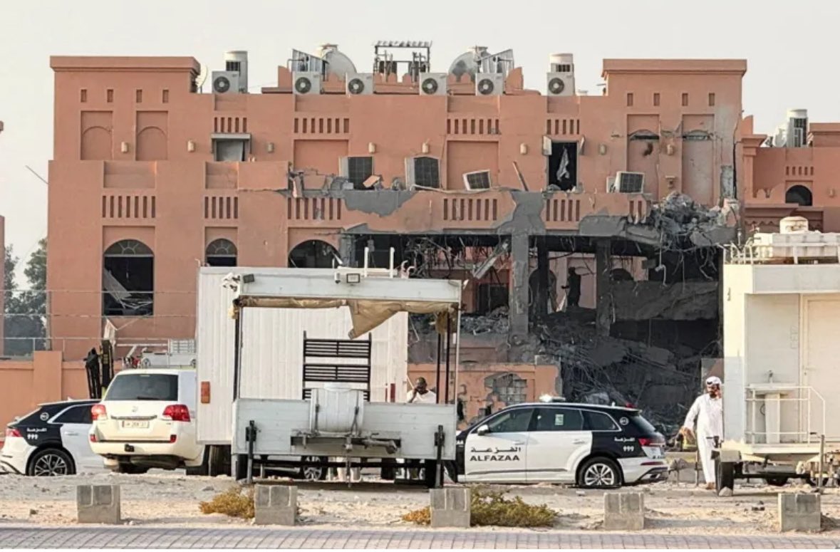 وَلَن تَرْضَىٰ عَنكَ الْيَهُودُ وَلَا النَّصَارَىٰ حَتَّىٰ تَتَّبِعَ مِلَّتَهُمْ ۗ قُلْ إِنَّ هُدَى اللَّهِ هُوَ الْهُدَىٰ ۗ وَلَئِنِ اتَّبَعْتَ أَهْوَاءَهُم بَعْدَ الَّذِي جَاءَكَ مِنَ الْعِلْمِ ۙ مَا لَكَ مِنَ اللَّهِ مِن وَلِيٍّ وَلَا نَصِيرٍ (120)

الحمدلله قطر 🇶🇦 واهلها