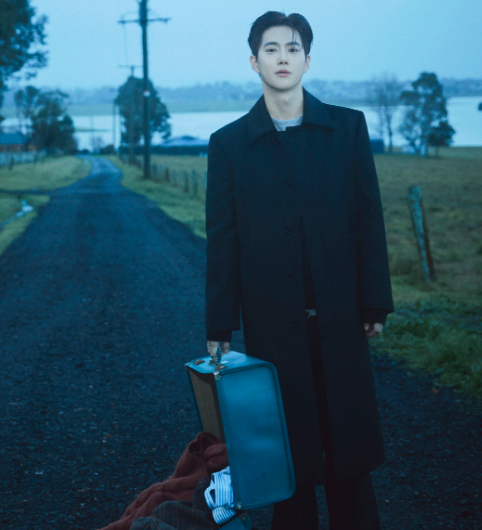 AboutMusicYT's tweet photo. EXO's Suho in new concept photos for Who Are You. https://t.co/Yfm3BKmXgz