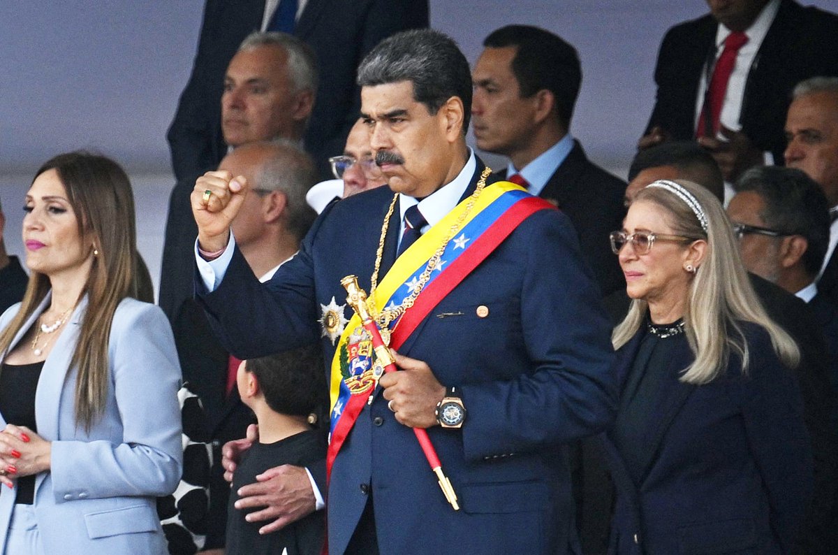 NewsZonex24's tweet photo. BIG STATEMENT BY Venezuelan President Maduro:

The United States is after Venezuela’s oil and gas. We are the fourth-largest gas reserve and could be the leading gold reserve. https://t.co/mFHAw0qQQ6