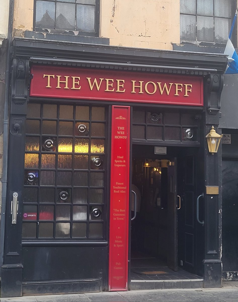 Best pub name no jist in Paisley but the hale o Scotland 🍺 <a href="/TheWeeHowff/">The Wee Howff</a>
