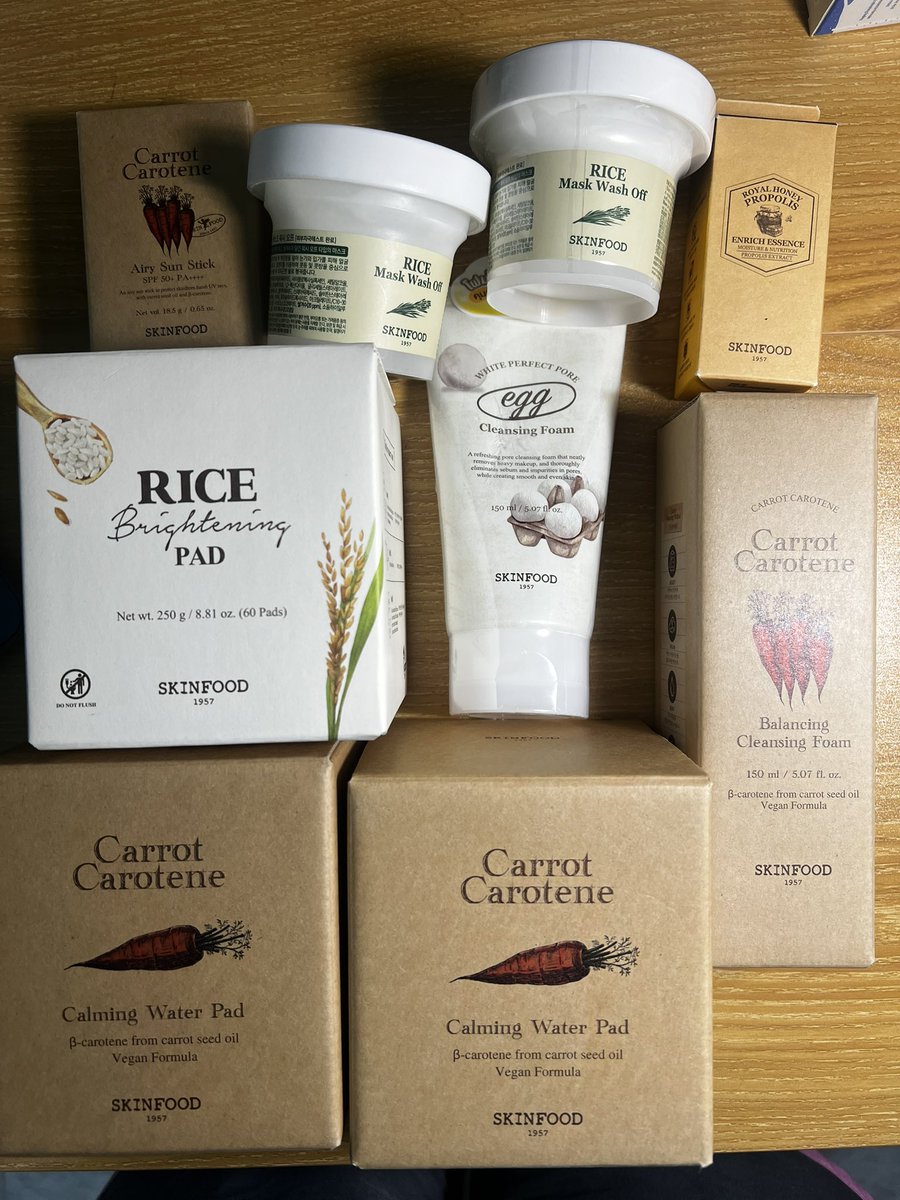 polymakez's tweet photo. Skinfood แบรนด์เกาหลี
✨ มือ1 ไม่แกะซีล

Carrot โทนเนอร์แผด (60ea) 250g 
🫧10/2027 360฿

Rice โทนเนอร์แผด (60ea) 250g
🫧 02/2028 360฿

Carrot คลีนเซอร์ 150ml
🫧 04/2028 300฿

Rice มาส์ก 120ml
🫧11/2027 250฿

Honey เซรั่ม 20g 
🫧 05/2027 250฿
 
Egg คลีนเซอร์ 150ml
🫧 04/2027 300฿ https://t.co/vSkHIa8xtv