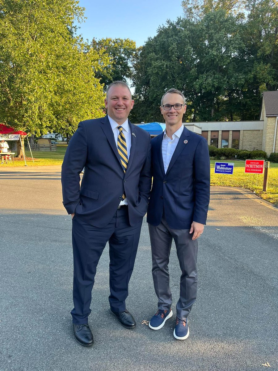 Randy Erwin (@randyerwin) on Twitter photo If you live in the 11th District of Virginia please get to the polls today and vote for <a href="/JamesWalkinshaw/">James Walkinshaw</a>! He is the former Chief of Staff of the late, great <a href="/GerryConnolly/">Rep. Gerry Connolly</a>. He is going to be a champion for federal employees and Northern Virginia communities. If you live in the 11th District of Virginia please get to the polls today and vote for <a href="/JamesWalkinshaw/">James Walkinshaw</a>! He is the former Chief of Staff of the late, great <a href="/GerryConnolly/">Rep. Gerry Connolly</a>. He is going to be a champion for federal employees and Northern Virginia communities.