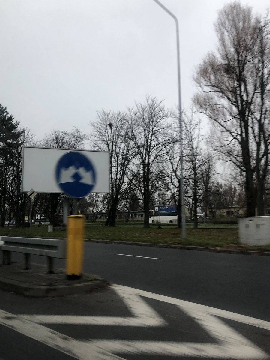 meepoii__'s tweet image. #takemeback 🙏