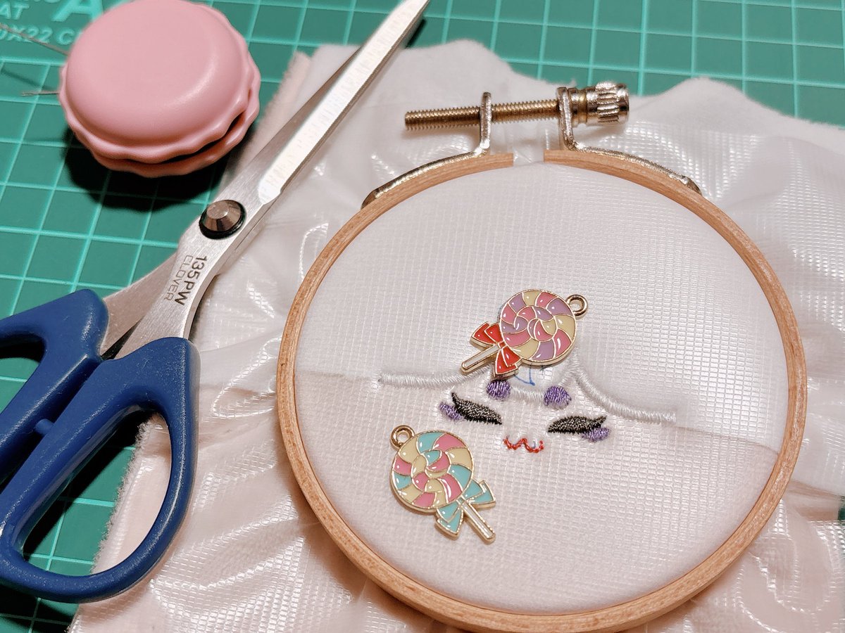 ＜けいこ様オーダー＞ハンドメイド刺繍3点 刺し子 キット 刺子 セット 簡単 北欧 モダン コースター 刺し子