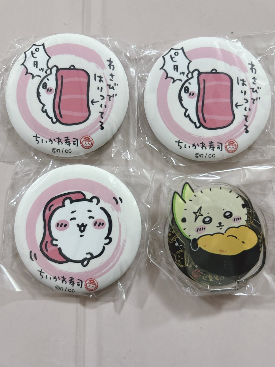 ちいかわ モモンガ 缶バッジ アクリルスタンド 飯店 ワクワクゆうえんち 梅田等 ちいかわ飯店 アクリルスタンド モモンガ - メルカリ