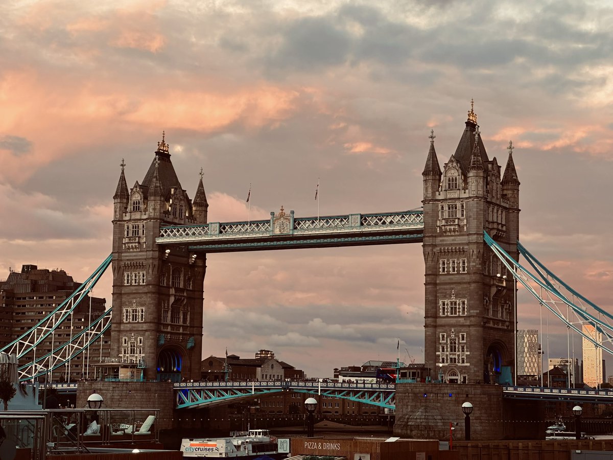 يجي مني والله 😂