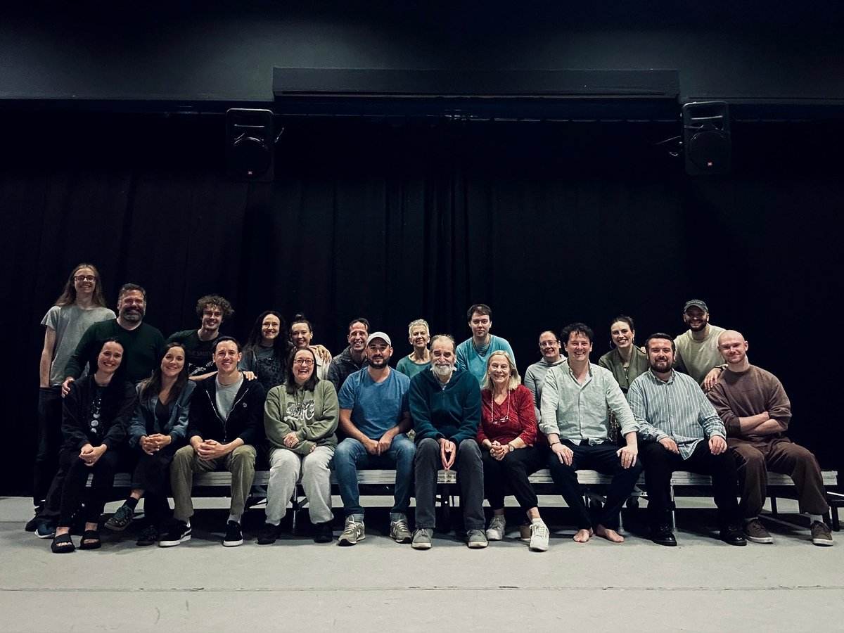 Fluellen's last rehearsal photo 😊
We open tomorrow with our 25th Anniversary &amp; FINAL production of 'A Midsummer Night’s Dream' <a href="/SwanseaGrand/">Swansea Grand Theatre</a> Arts Wing. Please do join us at  7.15pm or 1.30pm Tix selling fast👇
swanseagrand.co.uk/AMidsummerNigh…
Kindly Sponsored by Peter Lynn &amp; Partners