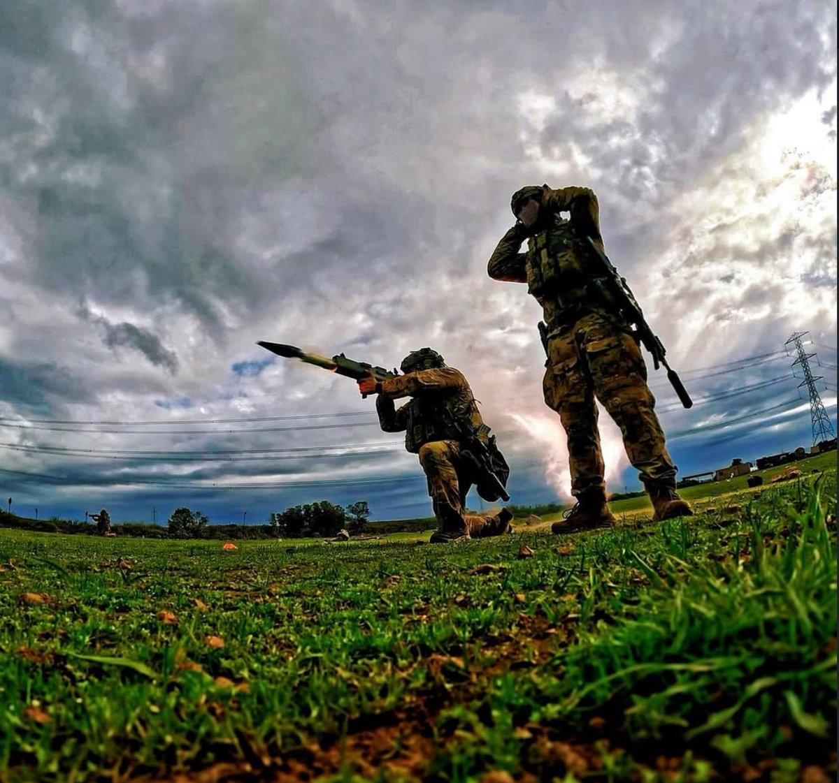 livetmittresili's tweet image. Agrupación de Comandos N.°12 &quot;Galvarino&quot; llevó a cabo un intenso periodo de acción directa enmarcado en la Fase de Entrenamiento de la Unidad
de Combate (FEUC).
#EjércitodeChile #BOE #AGRUCOM 🇨🇱🔥