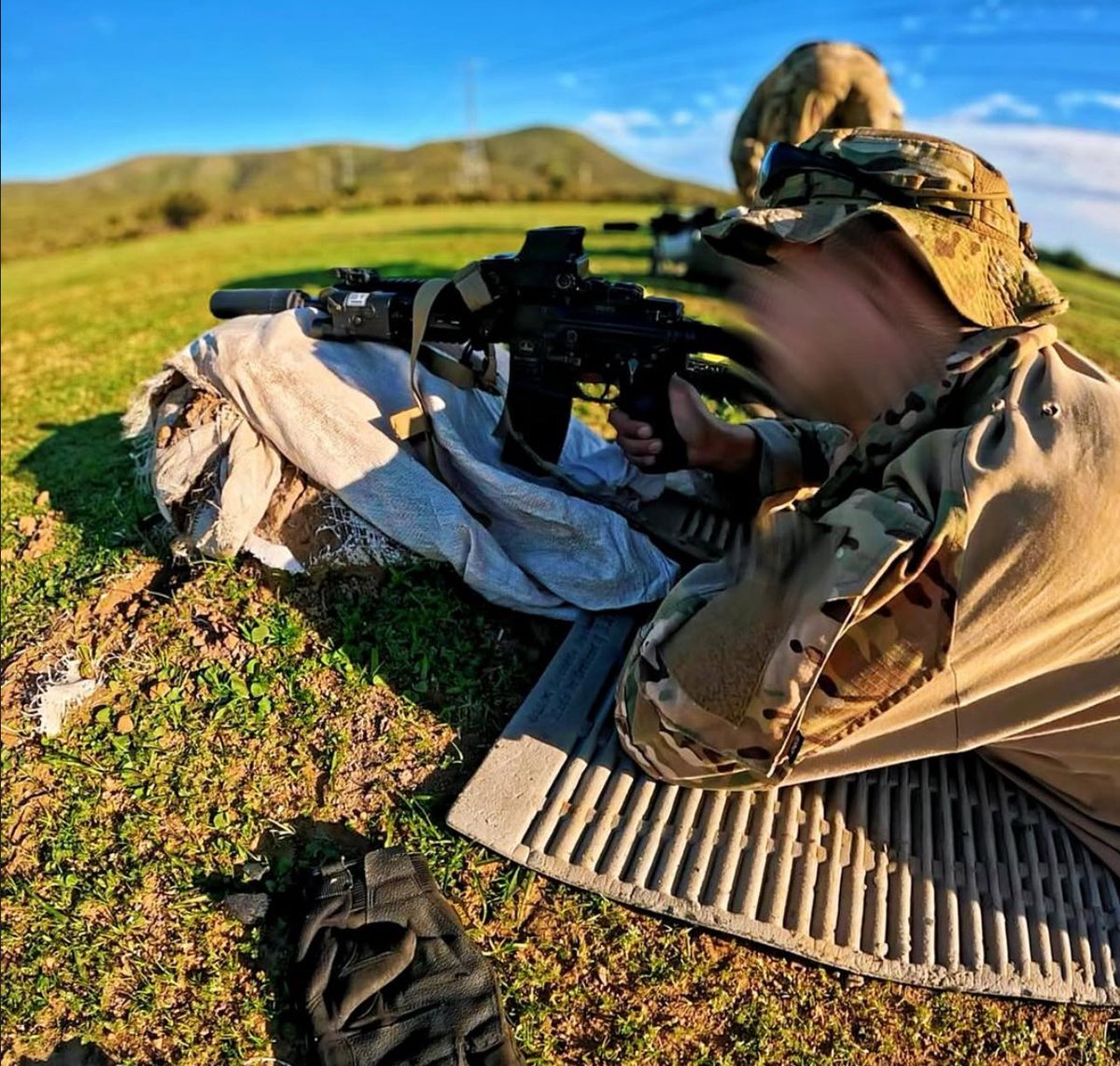 livetmittresili's tweet image. Agrupación de Comandos N.°12 &quot;Galvarino&quot; llevó a cabo un intenso periodo de acción directa enmarcado en la Fase de Entrenamiento de la Unidad
de Combate (FEUC).
#EjércitodeChile #BOE #AGRUCOM 🇨🇱🔥