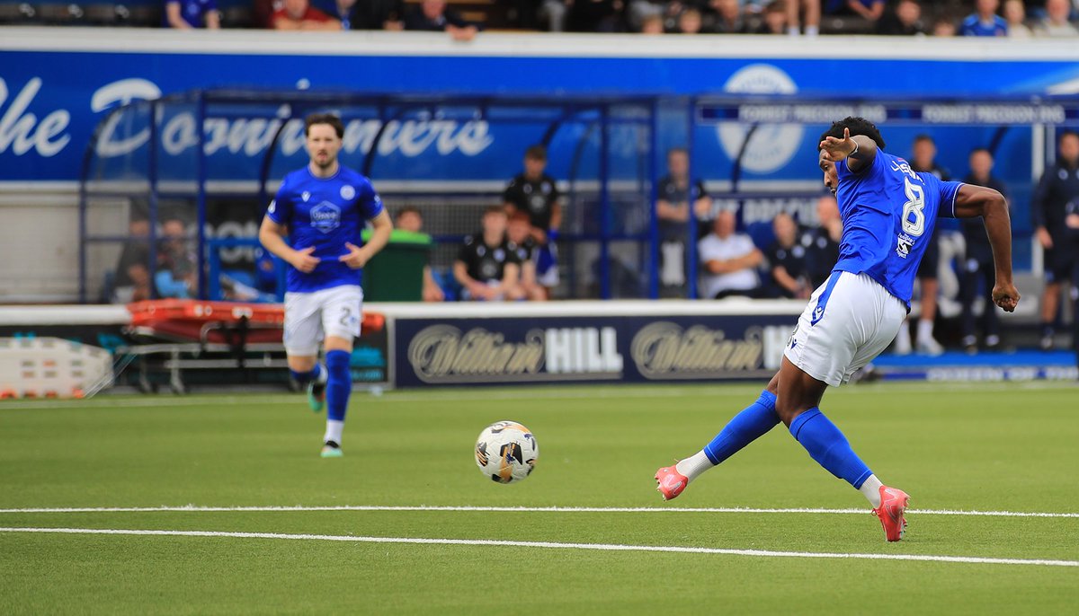 Queen of the South tweet media