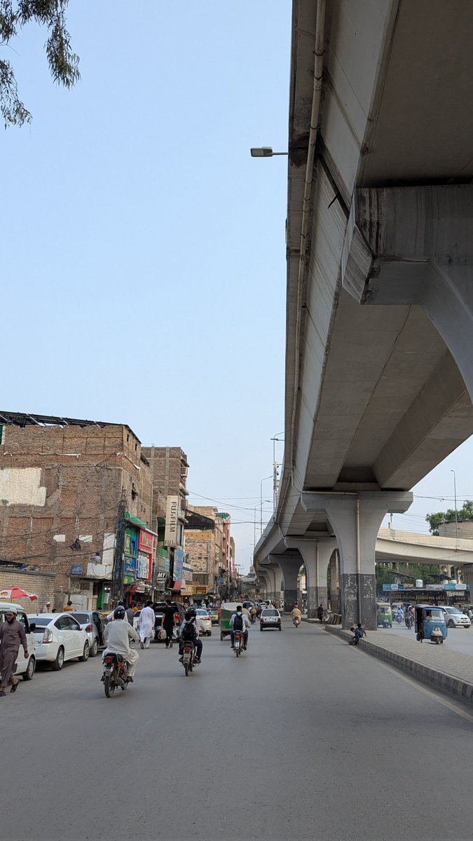 PeshawarX's tweet image. Saddar Chowk Peshawar.
#Peshawar #PeshawarCity #Pekhawar